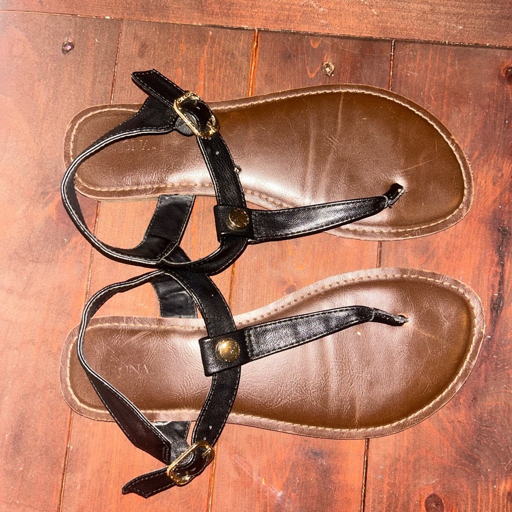 Womens sandals